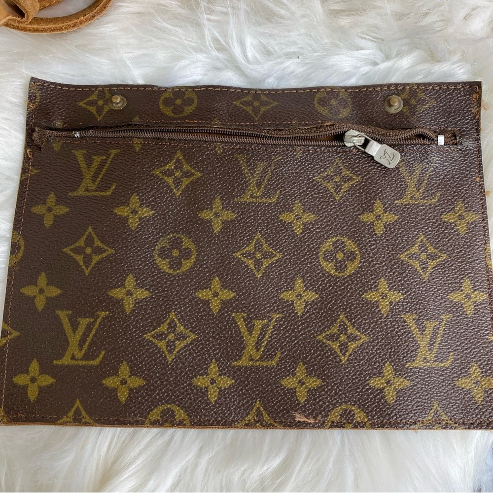 Vintage Authentic Louis Vuitton Randonnee GM Monogram Backpack w/Pouch - Picture 5 of 10